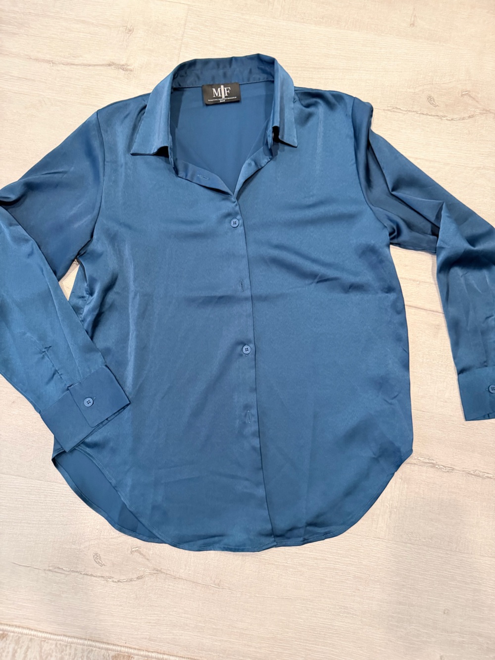 M|F Women's Teal Button-Down Blouse